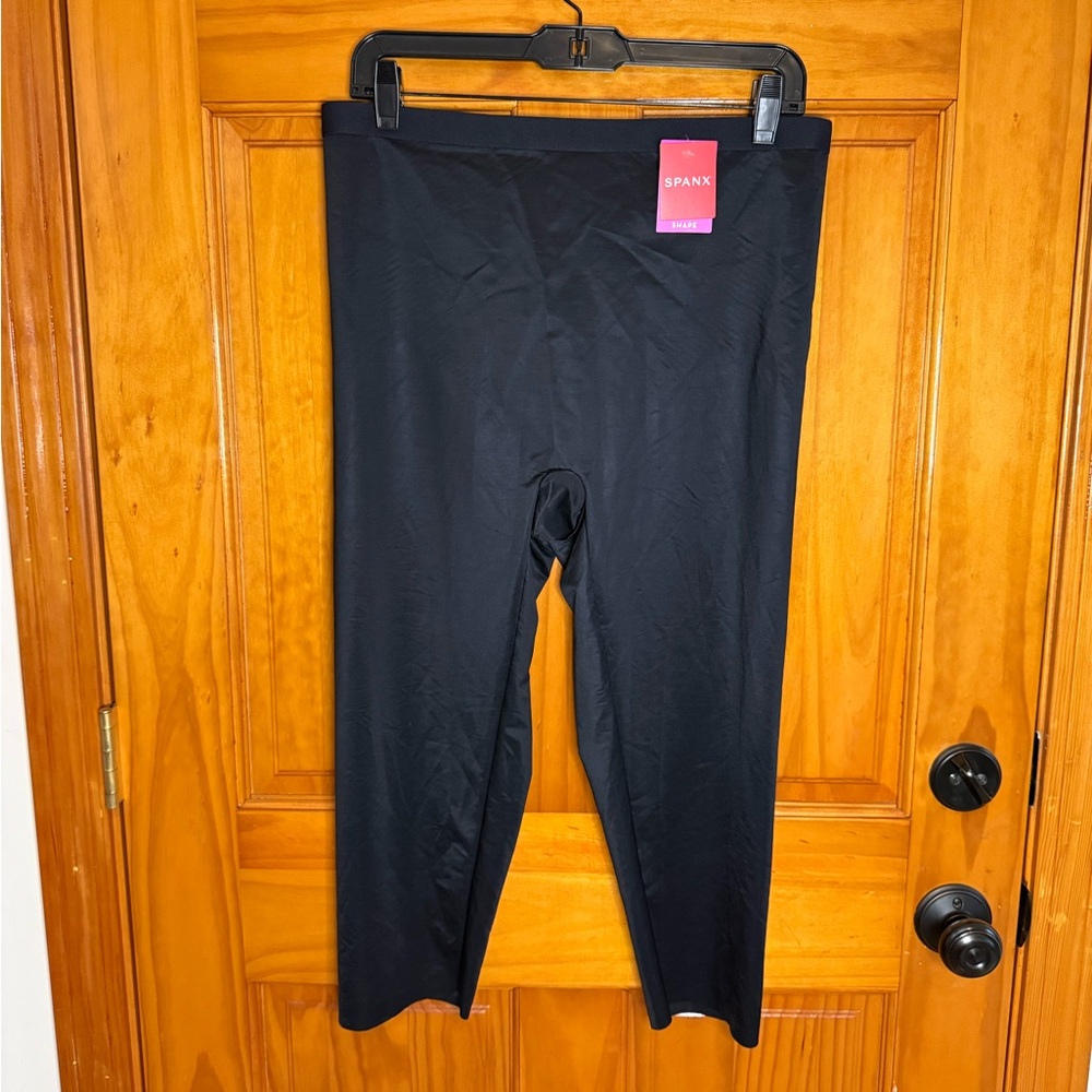 $78 NWT SPANX SPANXshape™ Invisible Capri Very Black Size 2XL
